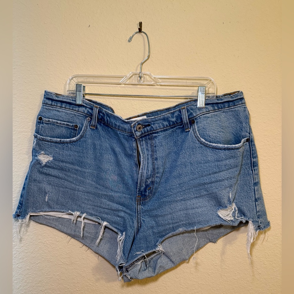 Abercrombie & Fitch Mom Short